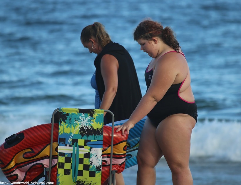 Негласные правила на американском пляже. Мода и забавы