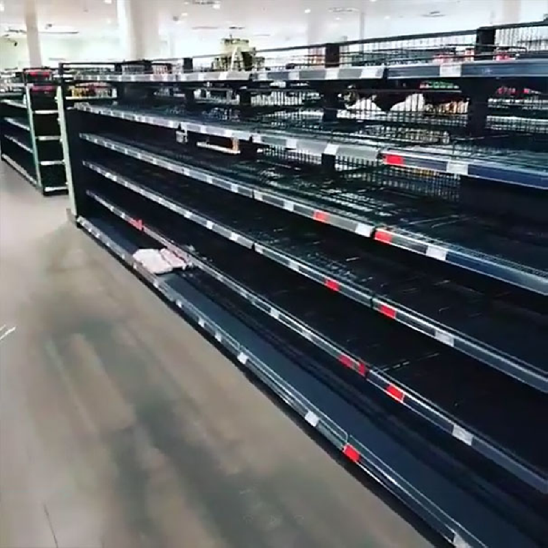 Немецкий супермаркет убрал импортную еду с полок, чтобы показать, что такое расизм